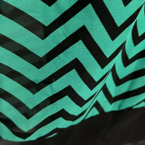 Enfocus Studio Women's Size 10 Dress Green Black Chevron Print Chiffon Lined - Picture 10 of 10